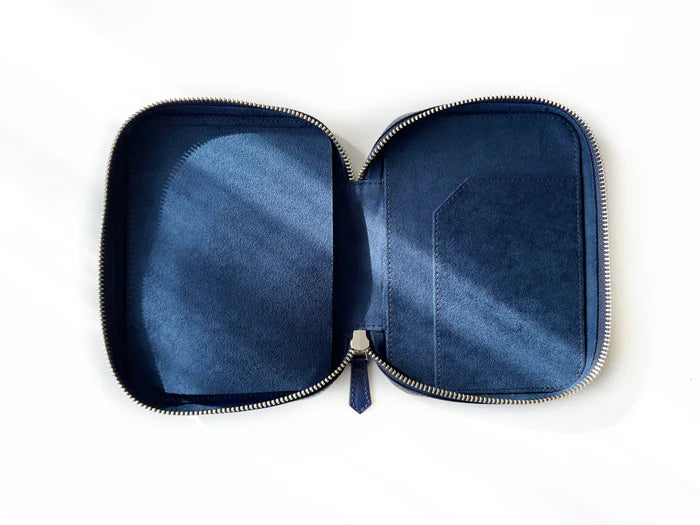 Eng Leather Co. navy blue leather 4-slot A6 pen case, featuring a sleek design with four individual pen compartments.