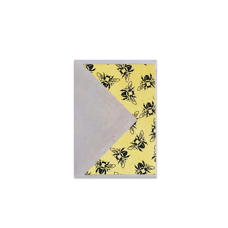 Giftsland bee themed note cards featuring a detailed bee illustration on white stationery for personalized writing.