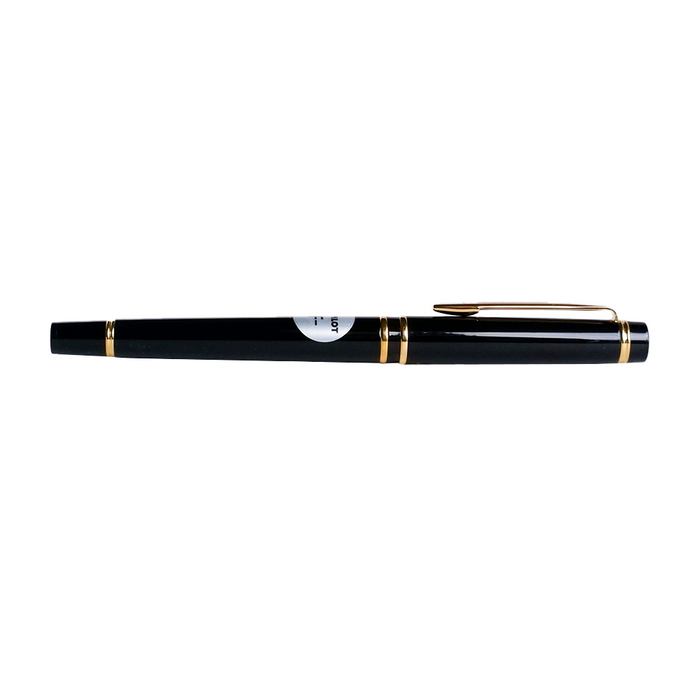 Black Pilot Grance fountain pen with sleek design and fine nib, showcasing the elegant writing instrument.