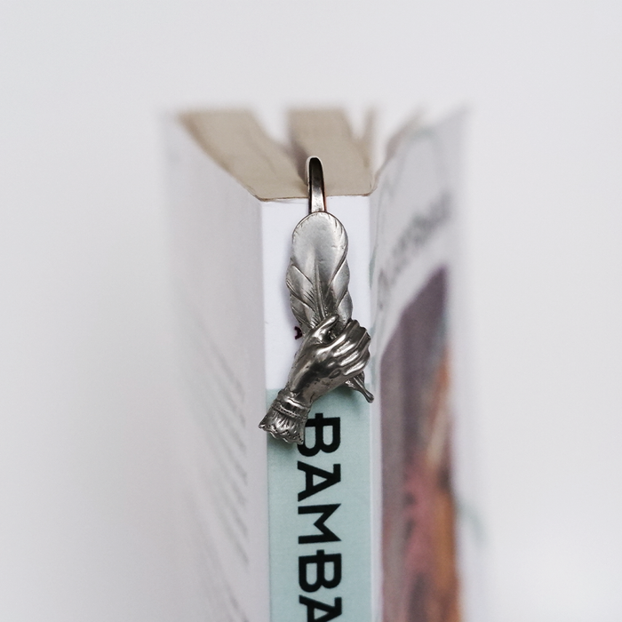 Le Potier D'Etain fishhook bookmarks with feather and hand design, elegant metal bookmarks for books.