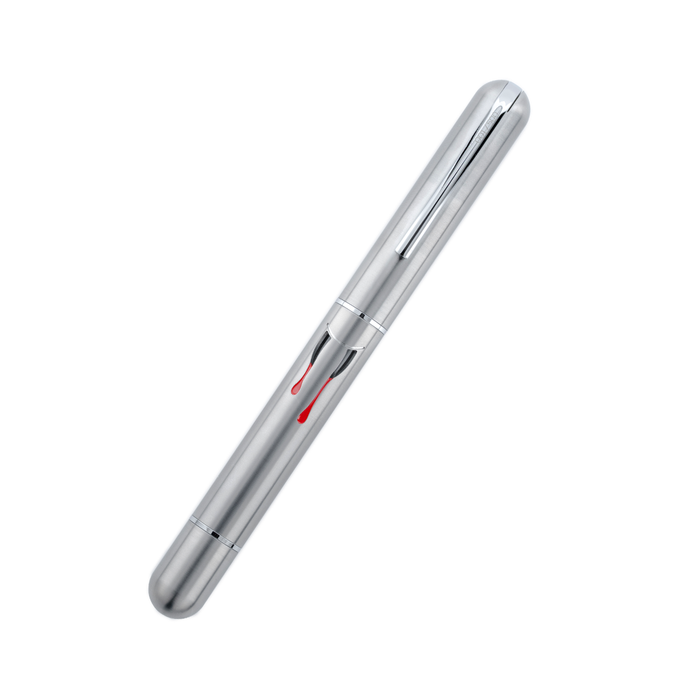 Nahvalur Dracula fountain pen with black and silver design, featuring a sleek, elegant look and intricate detailing.