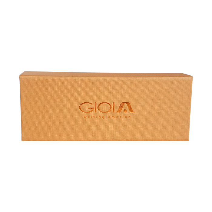 Gioia Capodimonte Kawari gold-trim fountain pen with intricate design, glossy finish, and elegant gold accents.