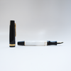 Gioia white fountain pen with gold accents, sleek design and smooth ink flow, ideal for writing and professional use.