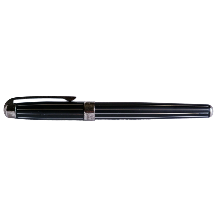 Laban Antique II black and grey fountain pen with sleek design and smooth ink flow, showcasing the elegant writing instrument.