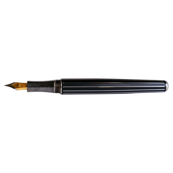 Laban Antique II fountain pen in black and grey with a sleek design, featuring a classic ink nib and elegant finish.