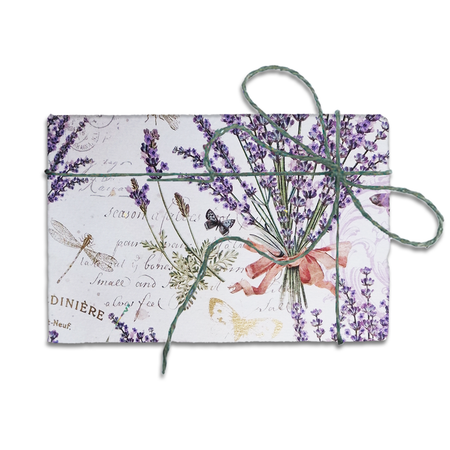 Kartos lavender wrapping paper with a soft floral pattern, perfect for gift wrapping and special occasions.