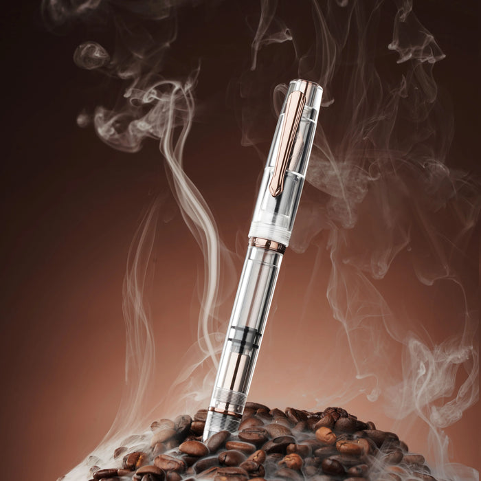 Nahvalur Original Fall fountain pen with a sleek design and autumn-inspired color details, showcasing the elegant writing instrument.