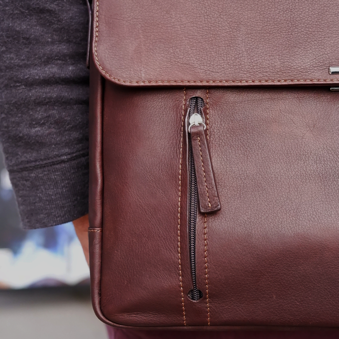 Orna Munari Smart briefcase bag with sturdy handles and sleek design, perfect for professional use.