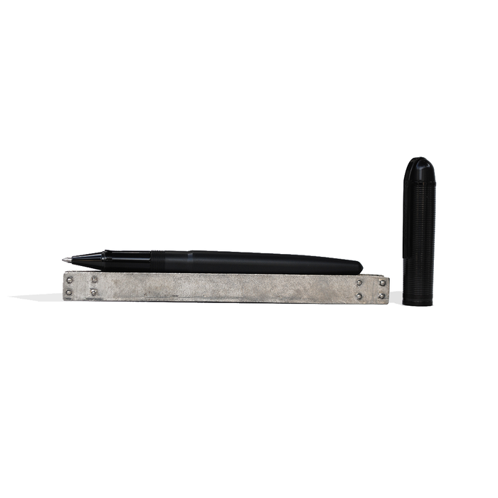 Wahl-Eversharp Skyline rollerball pen with aviator black trim, sleek black body, and gold accents on the cap and clip.