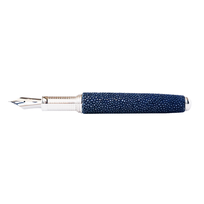 Blue Grifos Papier Plume Raya fountain pen with a sleek design, featuring a stingray blue finish and fine nib.