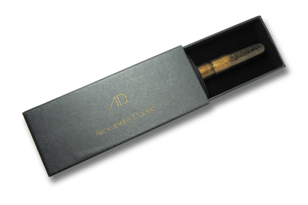 Alexandre Duboc Acrade Urushi Poudre d'Or fountain pen with an elegant gold-dusted lacquer finish and fine nib.