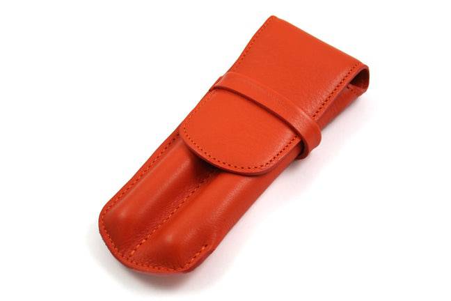 Large Atelier de la Foret pen pouch with two pens, available in various colors, made of durable material for easy organization.