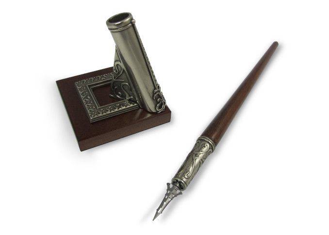 Bortoletti pen rest with square Sapele wood base, elegant and natural desk accessory for holding pens and writing instruments.