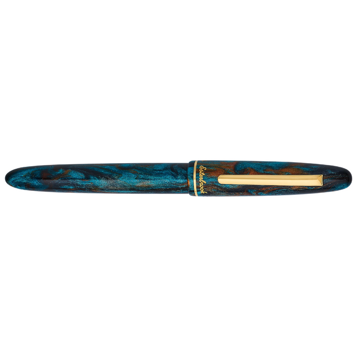 Closed Esterbrook x BUNGUBOX Kingfisher Limited Edition Estie fountain pen with vibrant blue and gold accents.