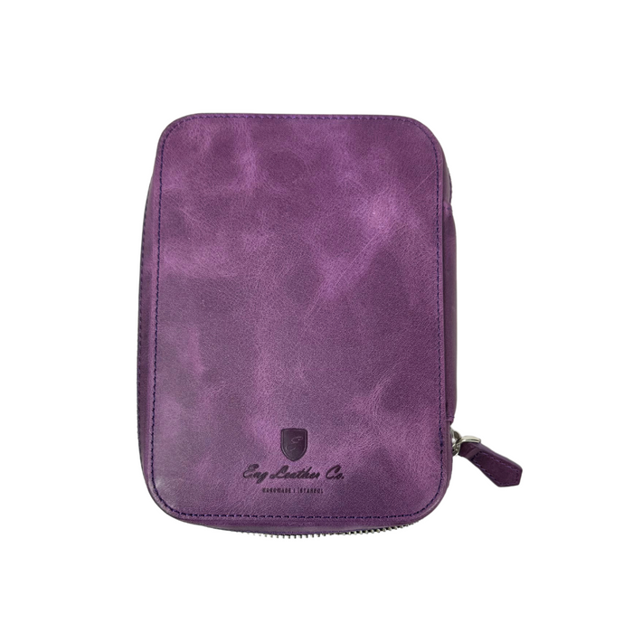 Eng Leather Co. 4-slot leather A6 pen case in flat light dark violet with space for multiple pens.