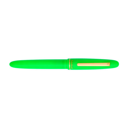 Green Esterbrook Estie Funky Town fountain pen with closed cap and sleek design, showcasing vibrant color and premium craftsmanship.