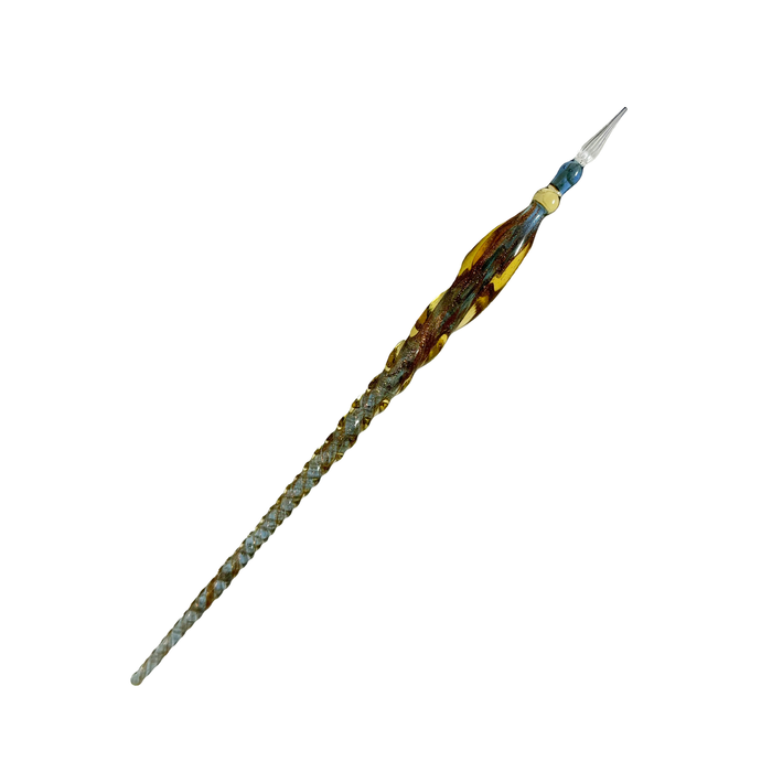 No Solo Vetro twisted glass dipping pen with a clear, twisted design, ideal for artistic writing and calligraphy.