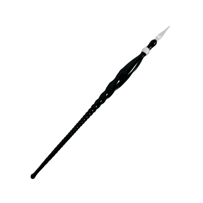 No Solo Vetro twisted glass dipping pen with a clear, textured glass body and fine tip for precise writing and artistic use.