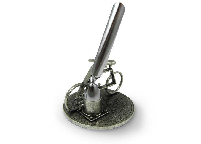Jac Zagoory chain-themed pen rest and holder with bike-inspired design, perfect for organizing pens on a desk.