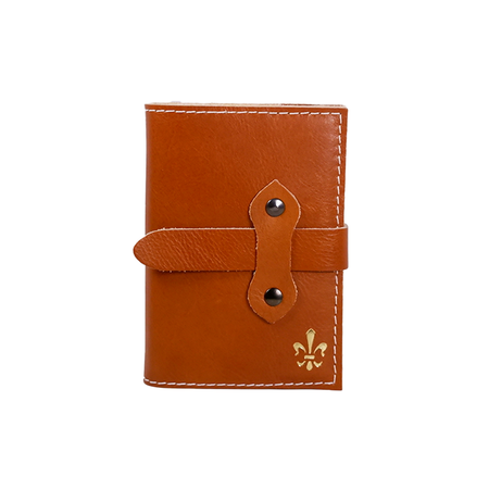 Brown Italian leather refillable latch journal with a medium size cover, ideal for daily planning and note-taking from Il Cartiglio.