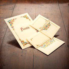 Kartos Florentia portfolio showcasing elegant stationary with multiple compartments and a sleek design for professional use