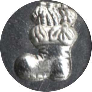 Le Portier D'etain wax seal featuring an alligator design, used for sealing and decorative purposes.