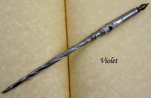 Le Potier D'etain pewter calligraphy dip pen with Fleur-de-Lys design, crafted for elegant writing and artistic calligraphy.