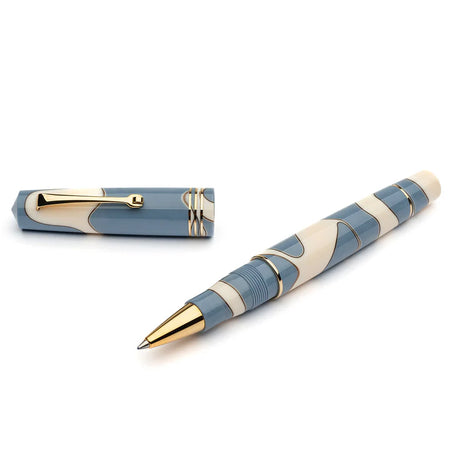 Leonardo Officina Italiana Momento zero Nuvola rollerball pen with sleek design and elegant detailing, shown on a white background.