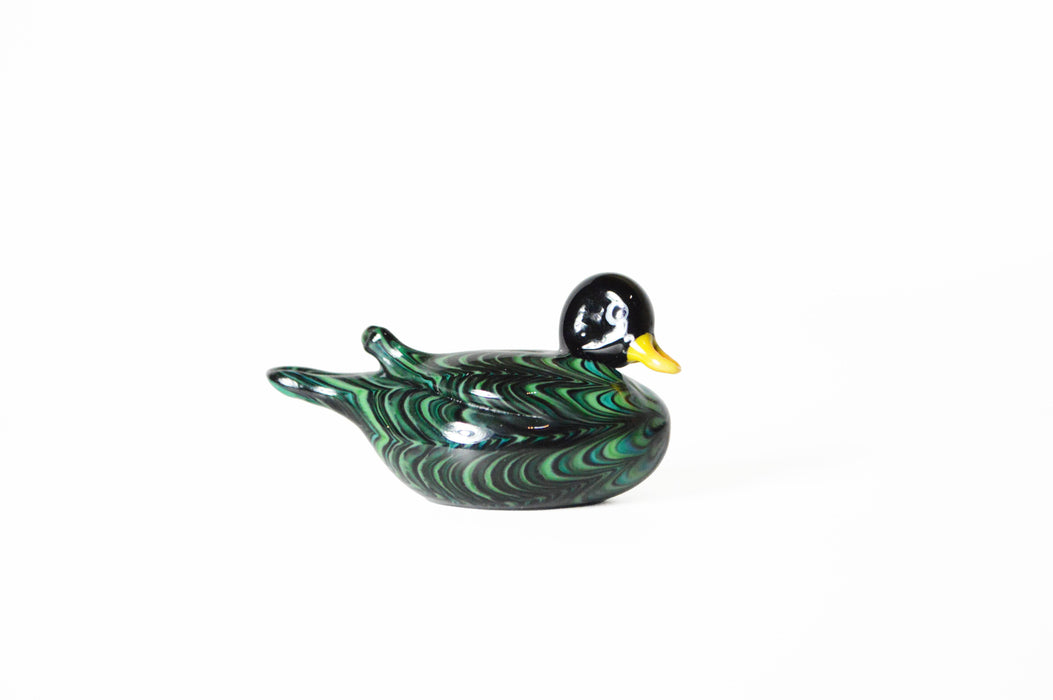 No Solo Vetro glass ducks pen rest in purple, decorative ceramic pen holder with two duck figures for desk organization