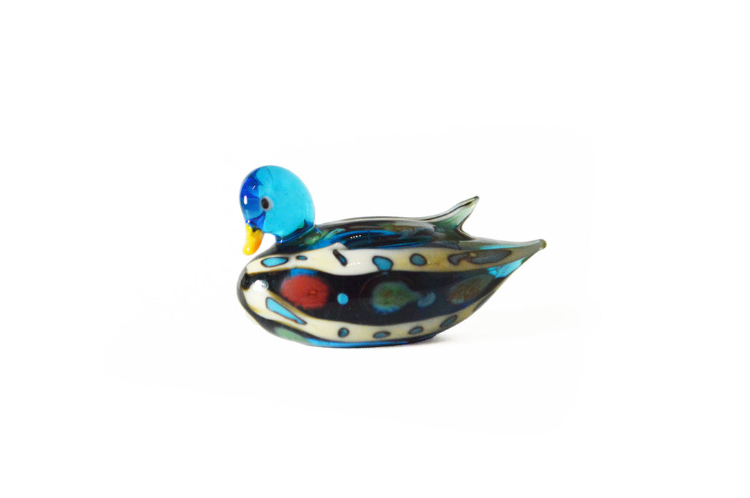No Solo Vetro glass duck pen rest in purple, decorative ceramic pen holder with duck design, perfect for desk organization.