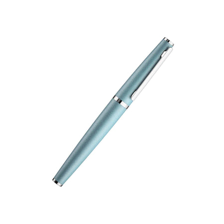 Otto Hutt Design 06 Arctic Blue fountain pen with sleek body and fine nib, showcasing elegant craftsmanship and vibrant blue color.