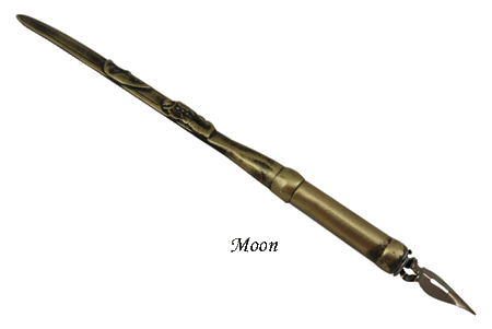 Bronze Papier Plume dipping pen with fleur-de-lys design, showcasing elegant craftsmanship and vintage calligraphy style.