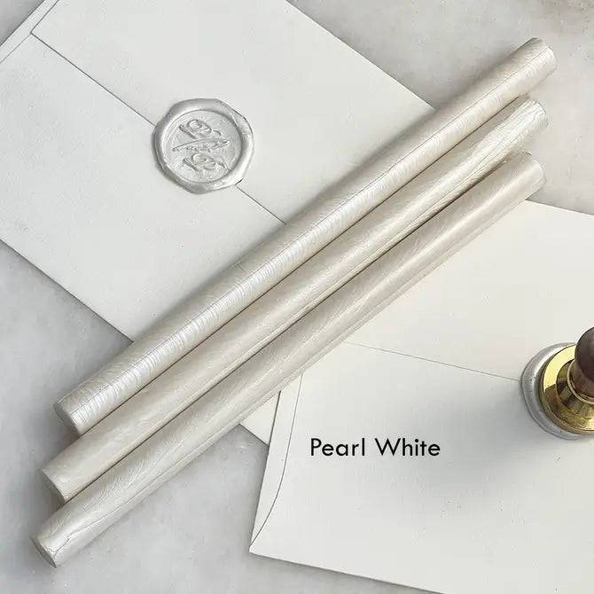 Black pliable sealing wax sticks by Papier Plume, 7 inches long, ideal for sealing and decorative wax sealing projects.