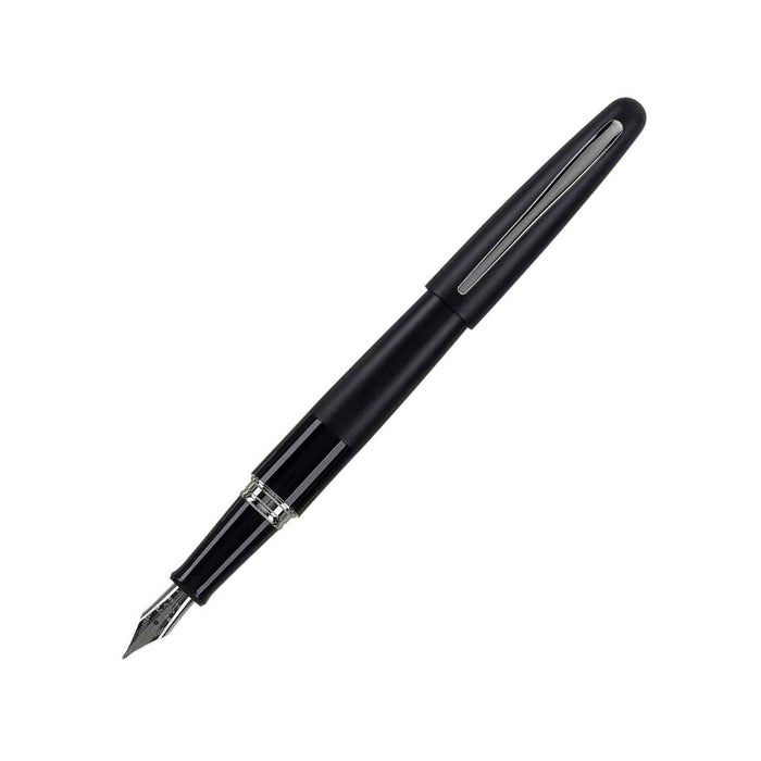 Black Pilot Metropolitan fountain pen with fine nib, showcasing its sleek design and smooth writing surface.