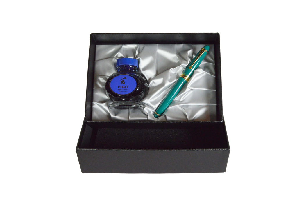 Pilot Custom 743 fountain pen in verdigris finish with gold accents, showcasing its elegant design and fine craftsmanship.