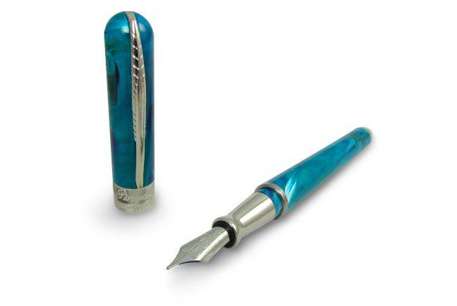Pineider Avatar UR fountain pen in Abalone Green with an elegant, glossy finish and fine nib, showcasing luxury writing instrument.