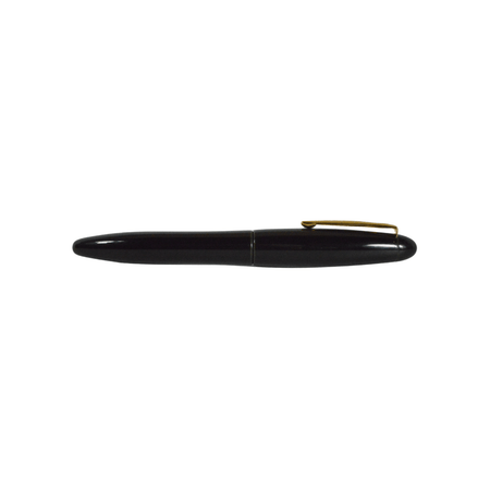Platinum Izumo Soratame fine fountain pen with a sleek design and gold accents, displayed on a white background.