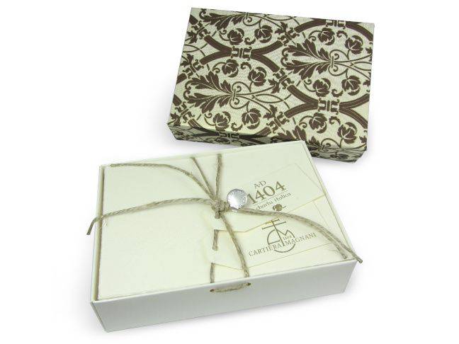 Rossi AD 1404 Charta Italica fold over cards with deckle edge, double-sided, elegant stationery for invitations or correspondence.