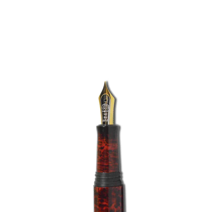 Taccia Kaga-Wajima Le Collection Autumn Sunset 14K fountain pen with gold accents and fine nib, elegant writing instrument.