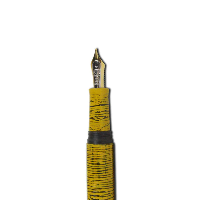 Taccia Kaga-Wajima Le Collection 14K fountain pen with summer shimmer finish, medium-fine nib, elegant writing instrument.