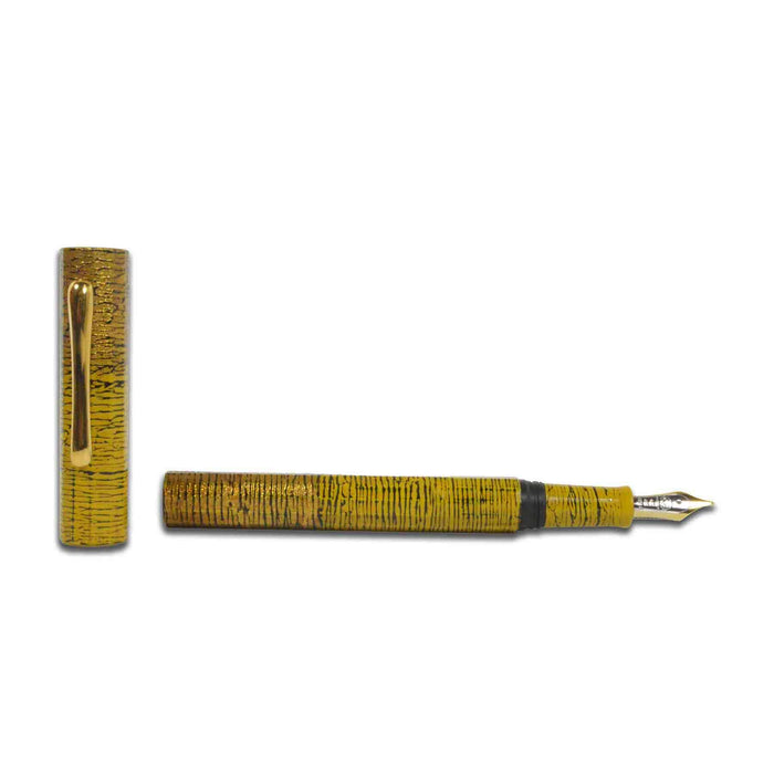 Taccia Kaga-Wajima Le Collection 14K fountain pen with summer shimmer finish, medium-fine nib, elegant writing instrument.