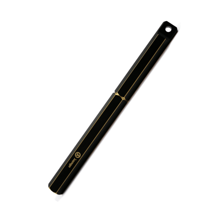 Y Studio Brassing portable fountain pen with fine nib, showcasing sleek design and metal finish in an elegant close-up image.